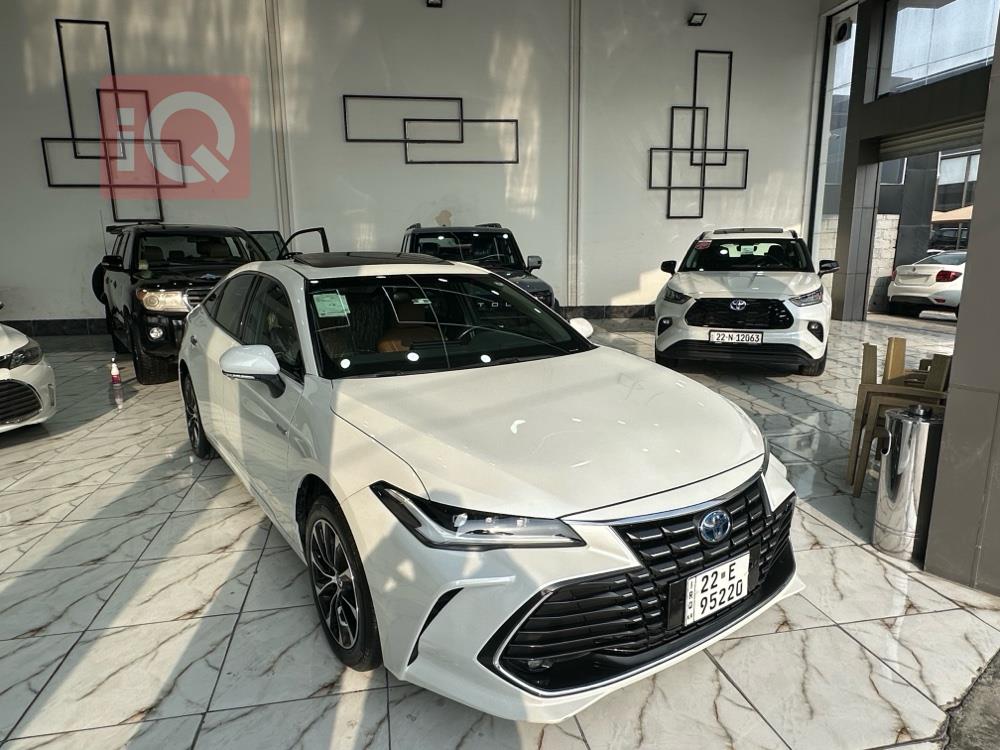 تويوتا أفالون